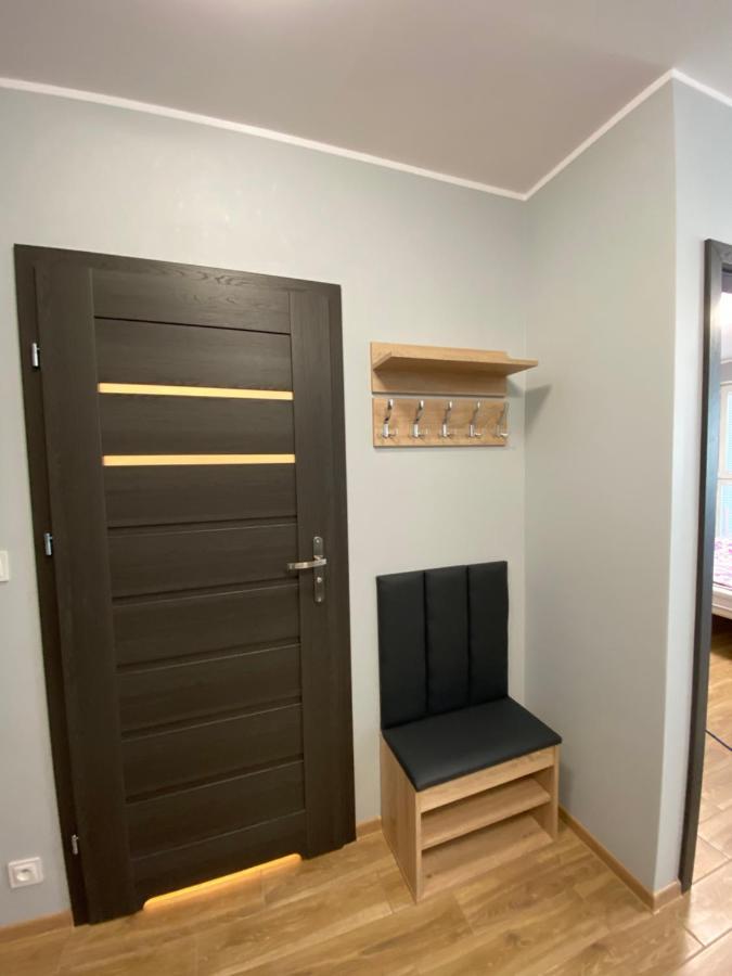 2 Tyskie Apartamenty Z Ogrodkiem Тичи Екстериор снимка